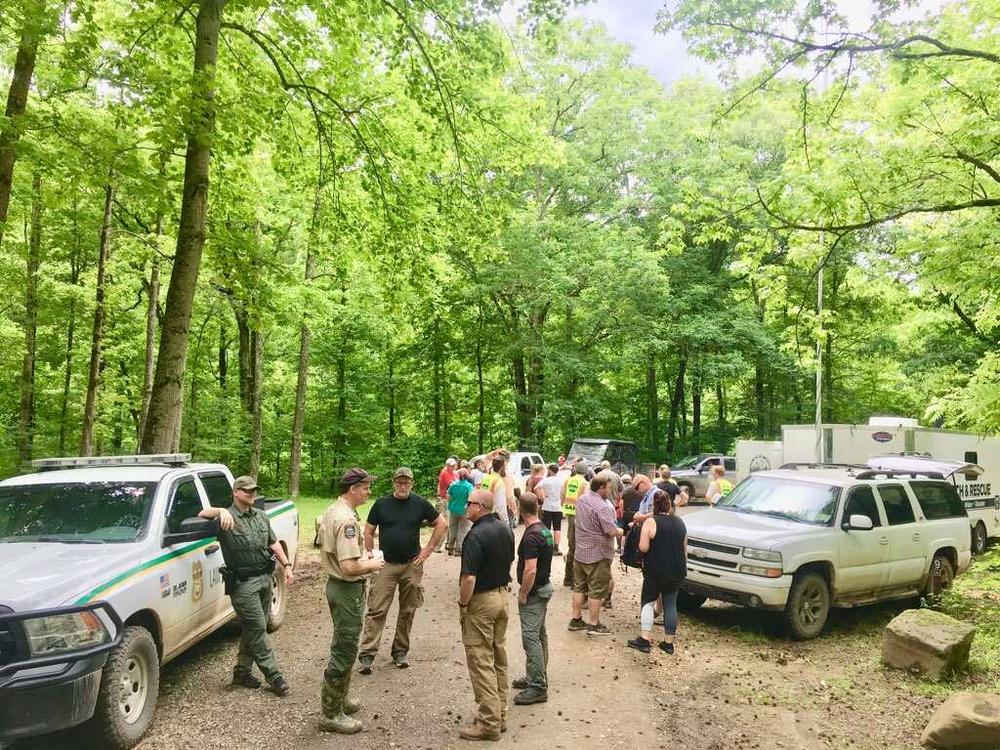 Searcy County Sheriff's Office, Arkansas Game and Fish Commission, Arkansas State Police and area first responders participate in the search for Stacy Lynn Worrall.